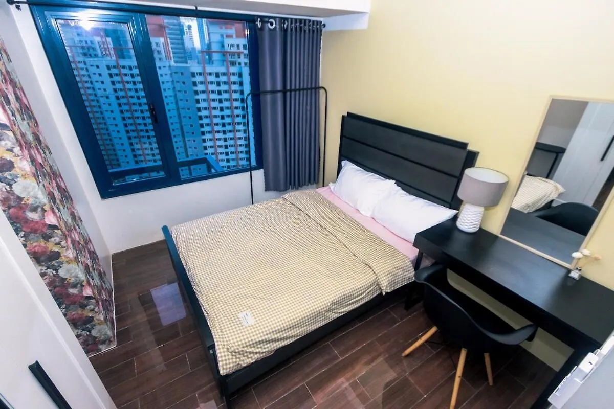 Royal Polo Club Air Condo Makati Swim Gym Park 300 Mbps マニラ市 0*,