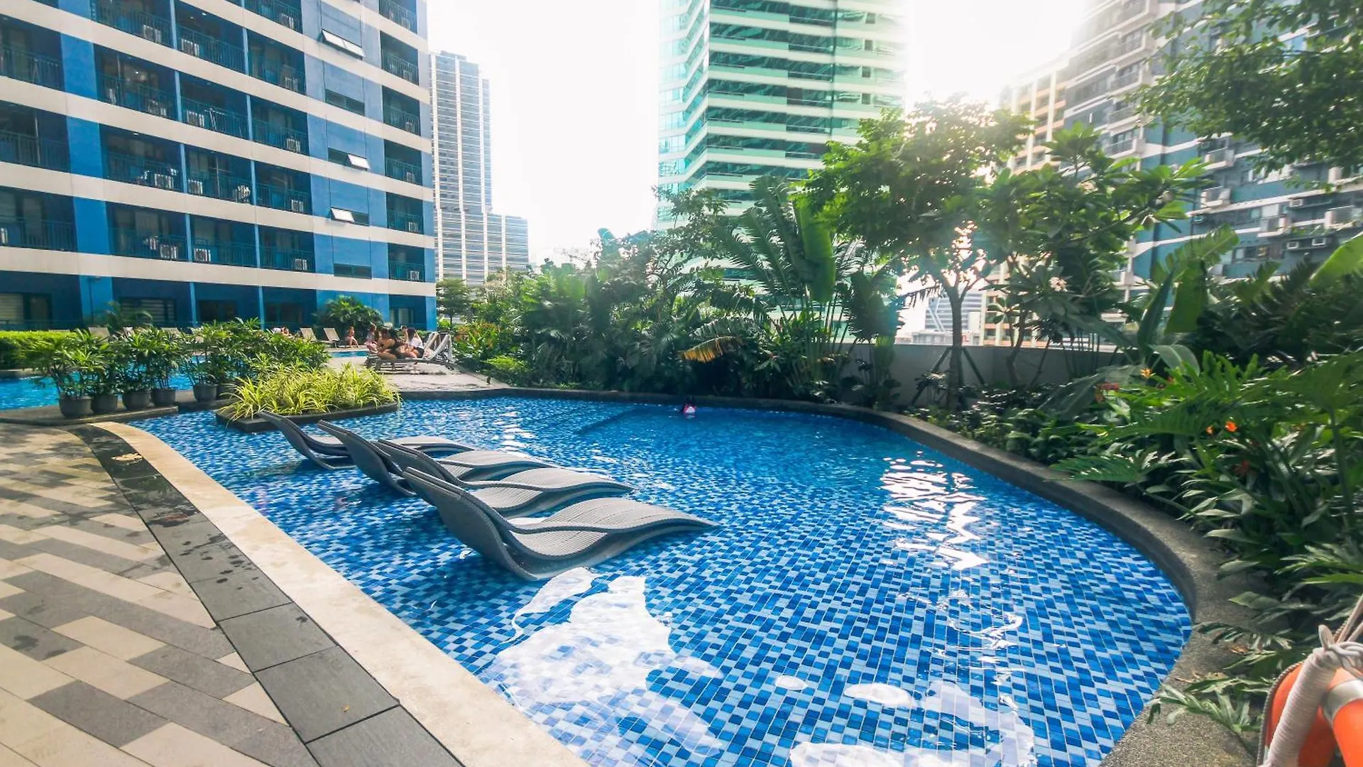 Royal Polo Club Air Condo Makati Swim Gym Park 300 Mbps Manila