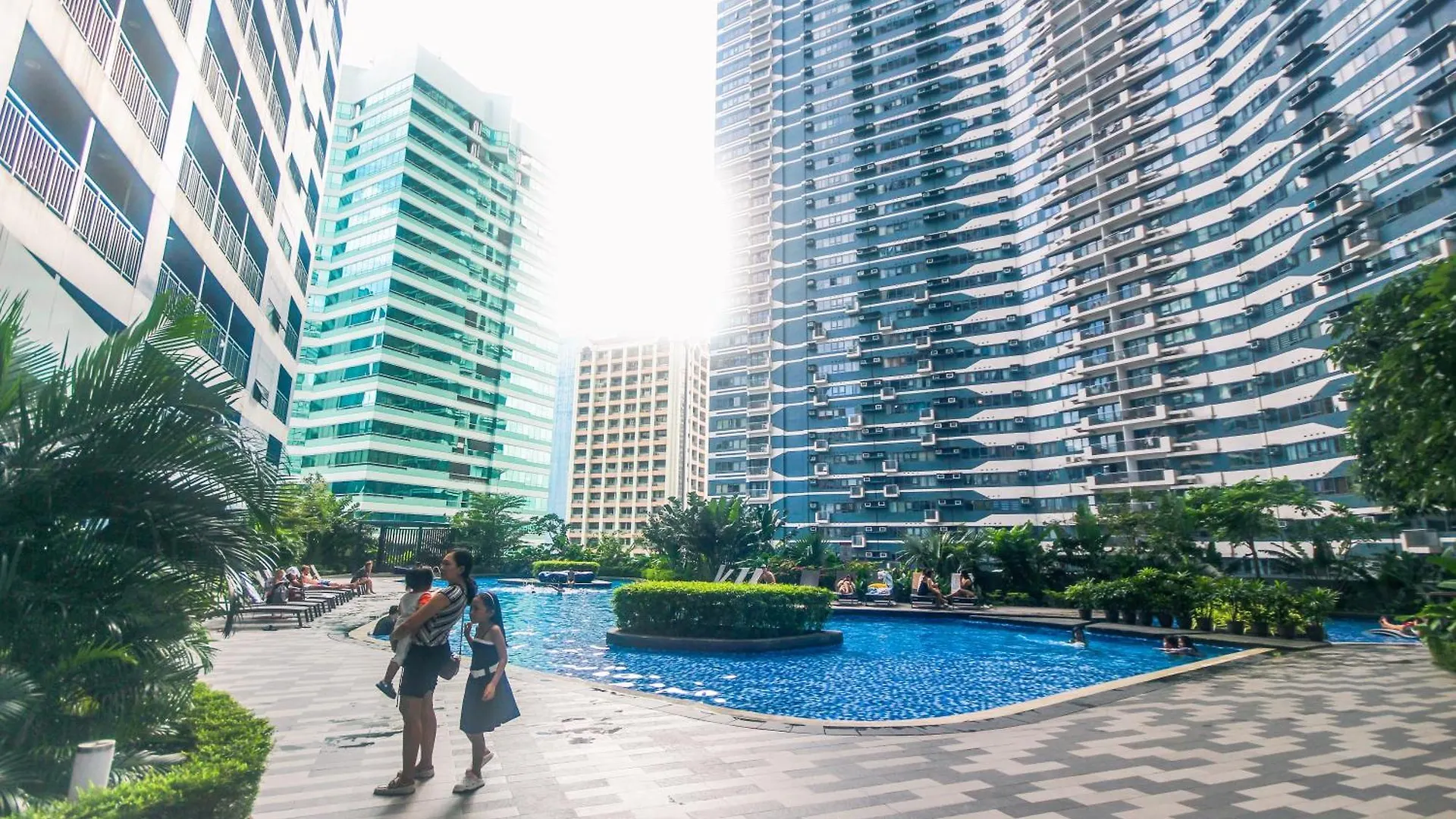 Apartment Royal Polo Club Air Condo Makati Swim Gym Park 300 Mbps Manila