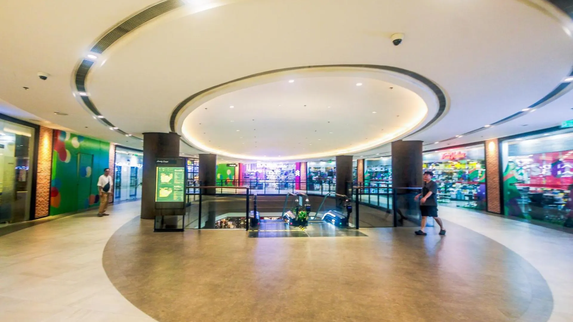 Apartment Royal Polo Club Air Condo Makati Swim Gym Park 300 Mbps Manila Philippines